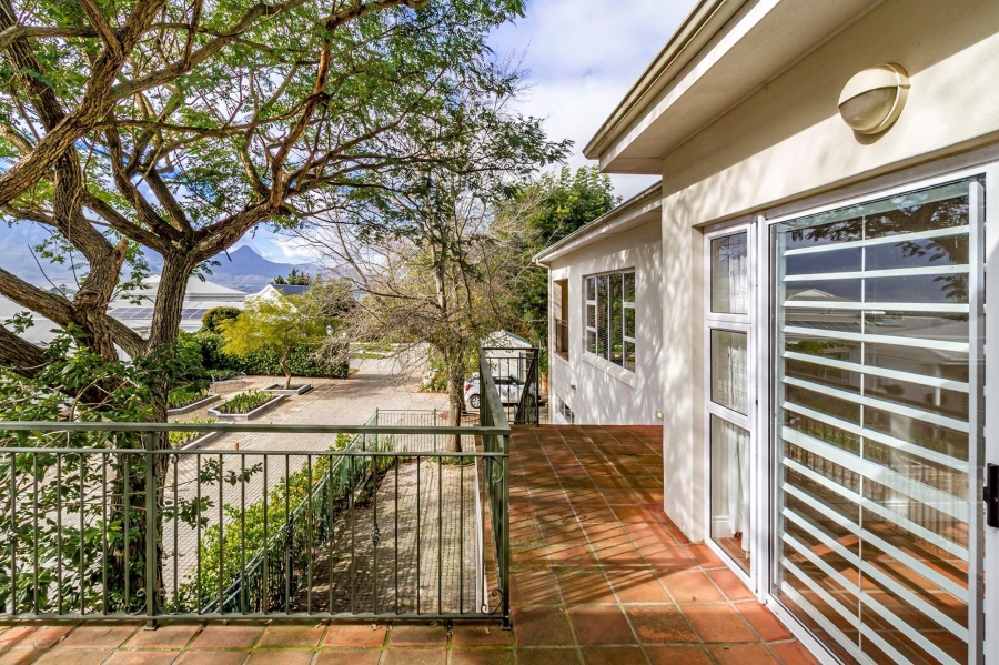 3 Bedroom Property for Sale in La Concorde Western Cape